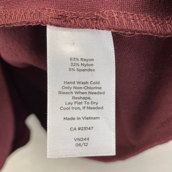 Talbots Petites Burgundy 3/4 Sleeve Henley Top XLp Button Neck Stretch - Picture 9 of 9
